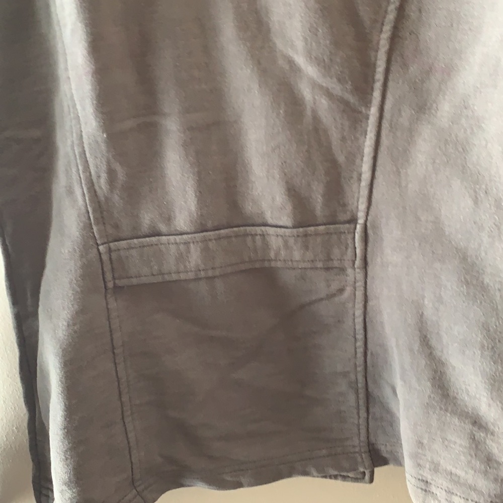 Guess gray jacket. Size small. - Picture 6 of 7